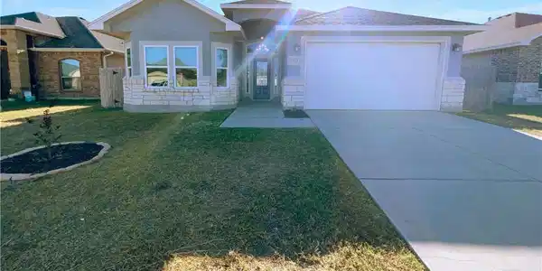 11533 Pintas Creek