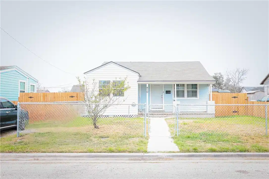 Image 1: Street View of 410 Scott Dr.