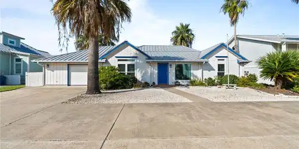 21 Flamingo Road