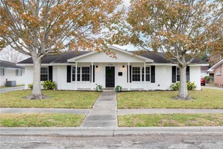 726 Meadowbrook Drive