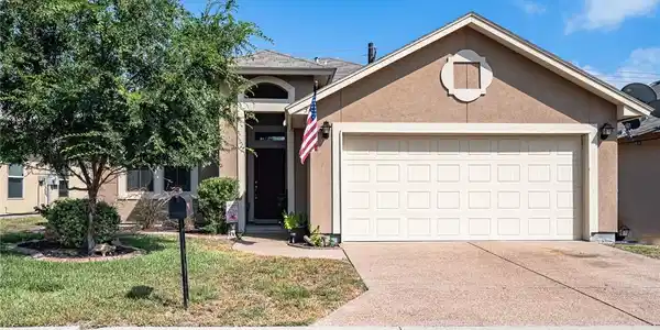 401 Inverrary Drive