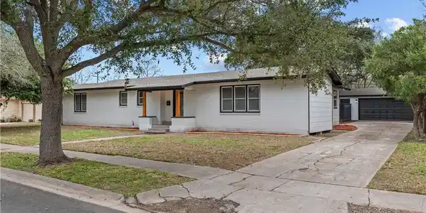625 Delaine Drive