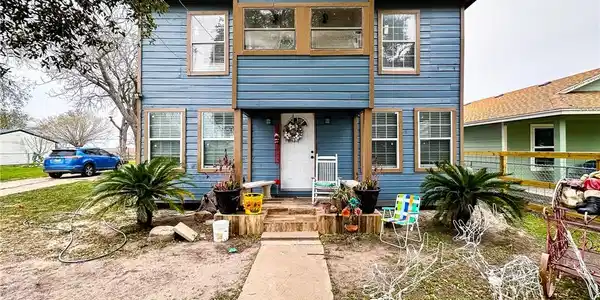 1213 Main Drive