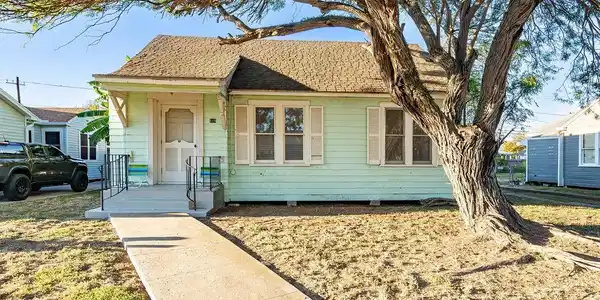 618 Naples Street