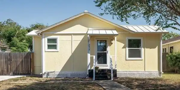 3458 Lawnview Street