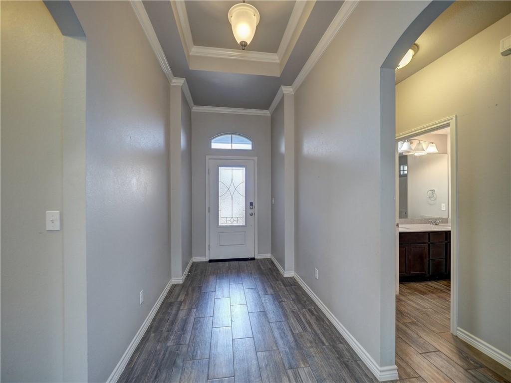 Image 4: Entry Way