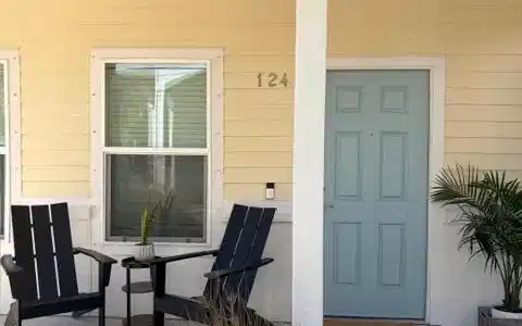 124 Lavaca Circle
