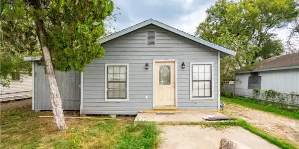 1216 Espinoza Street