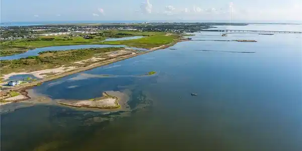 2002 Laguna Shores