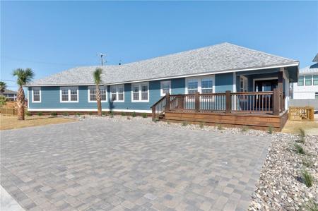 701 Chapman Cove