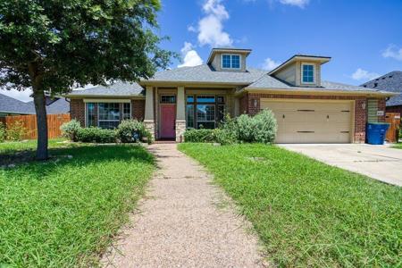 411 Long Point Drive