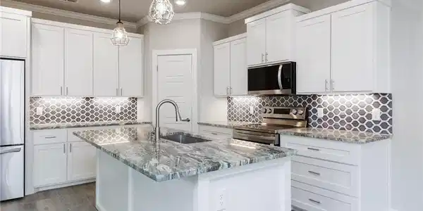 Image 2: GOURMET KITCHEN - CUSTOM CABINETS
