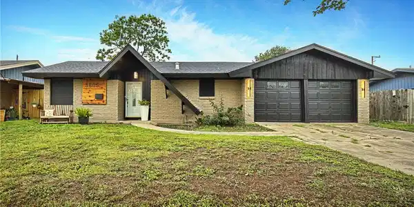 3805 Brushwood Lane