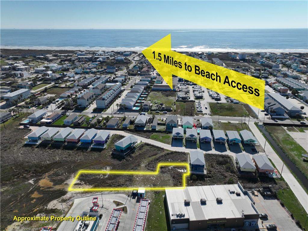 Image 3: Approximately 1.5 miles to the beach! Lines are ap