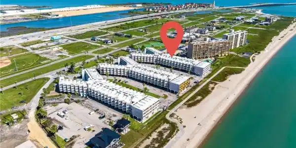 3938 Surfside Boulevard
