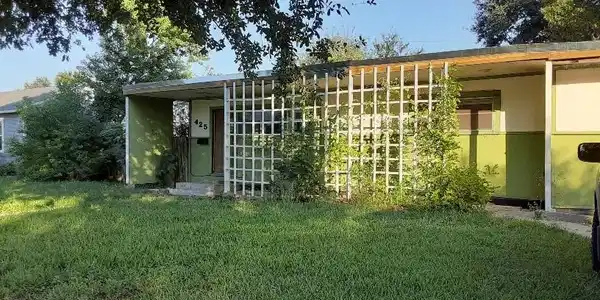 425 Homecrest Street