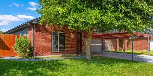 Image 3: Nice Southside location