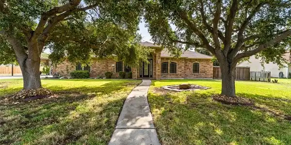 1601 Dove Lane