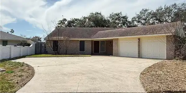 5037 Moultrie Drive