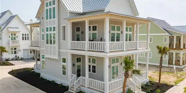 424 Retreat Street