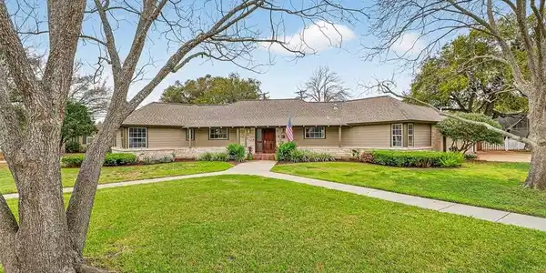 437 Delaine Drive