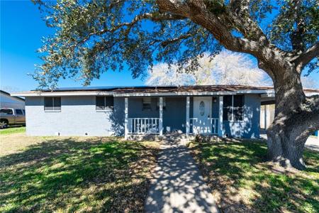 1023 Southcliff Drive