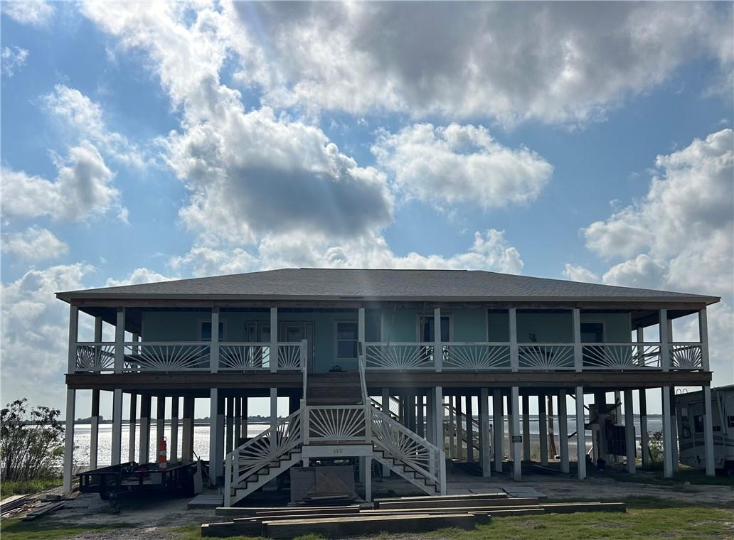 Image 1: Wrap around porch