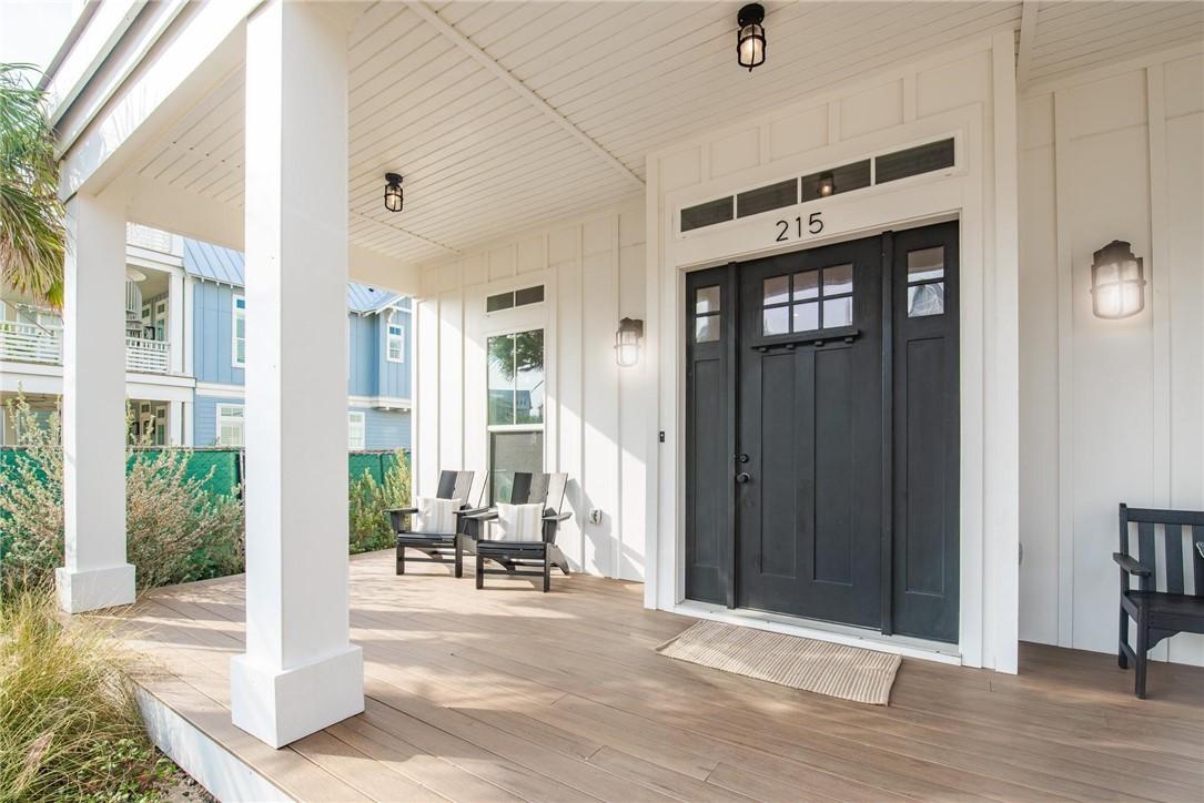 Image 3: No Shower Happy Hour, year round!