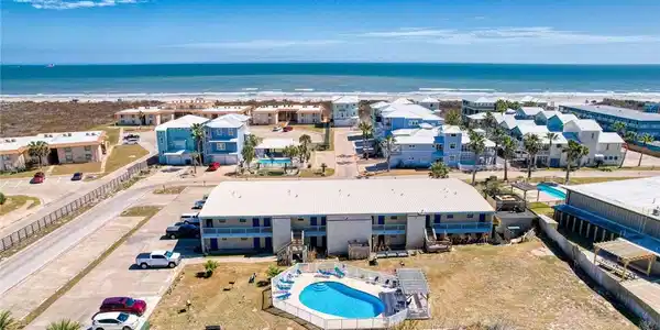 810 Banyan Beach Drive