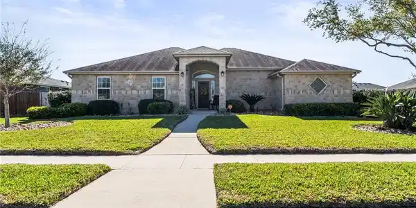 3818 Gladstone Drive