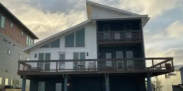 236 Dolphin Lane