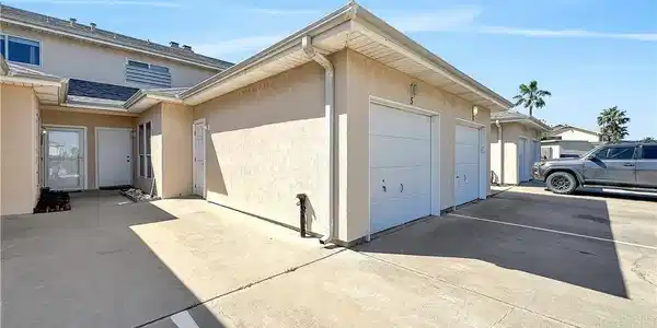 15433 Seamount Cay Court