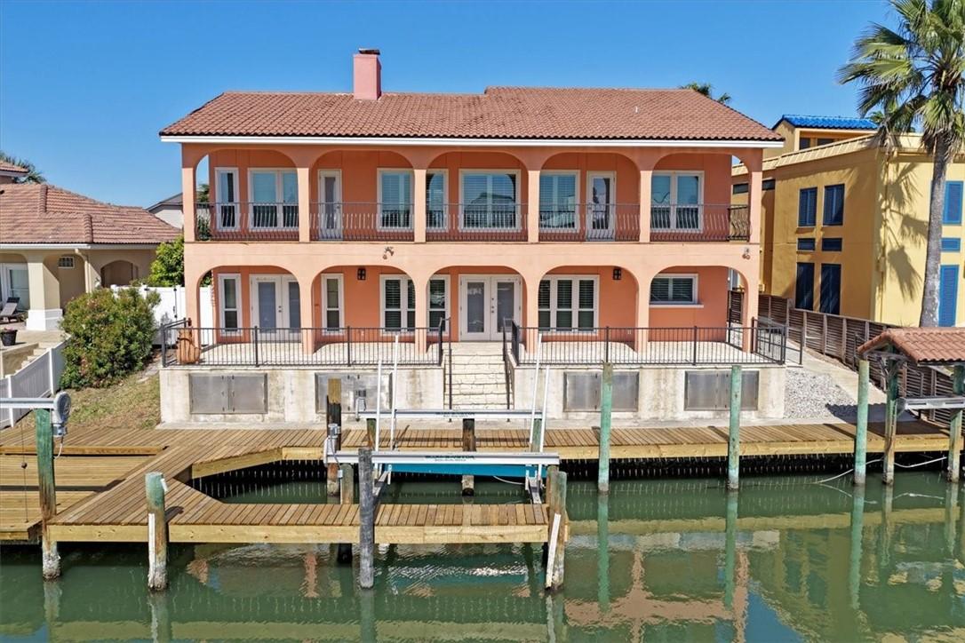 Image 3: Dual shadyside balconies, outdoor space and boat s