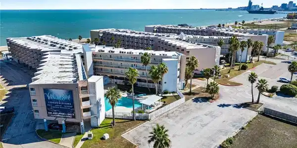 3938 Surfside Boulevard