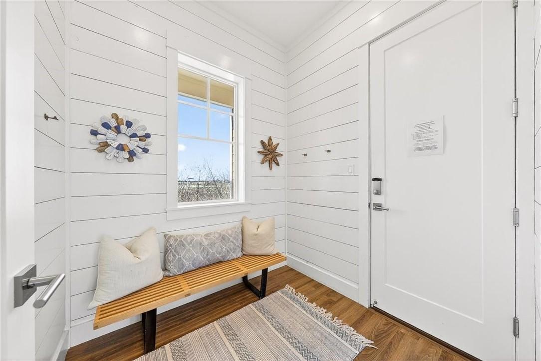 Image 4: "sand room" off the garage.