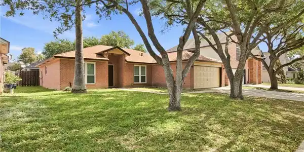 4910 Lake Livingston Drive