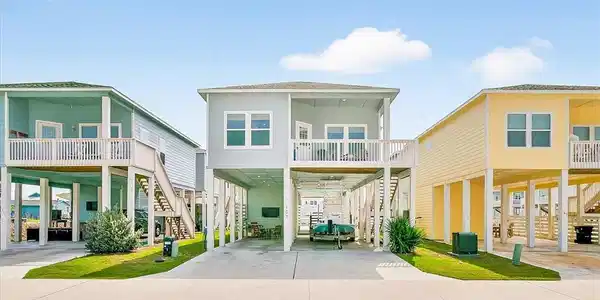 107 Rainbow Reef