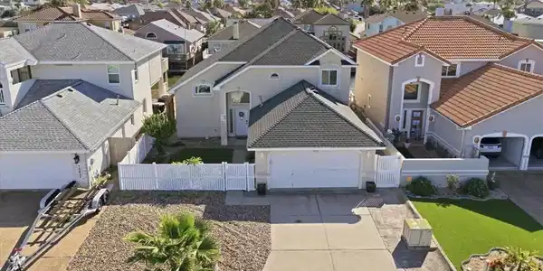 13633 Camino De Oro Court