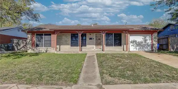 4909 Holmes Drive