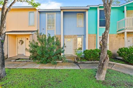 6702 Everhart
