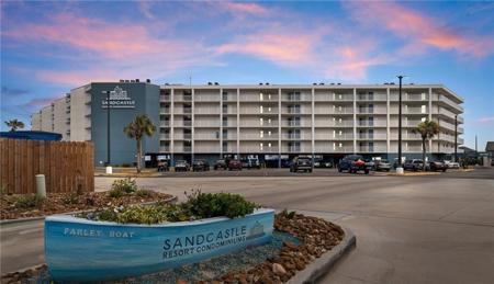 800 Sandcastle Drive