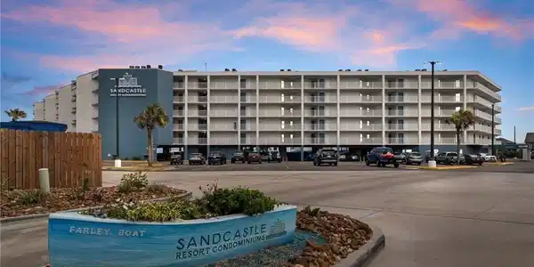 800 Sandcastle Drive