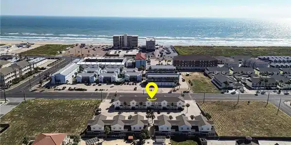 Image 3: One block from the beach