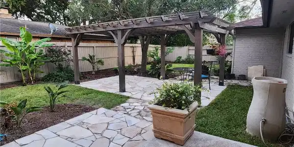 Image 3: 12' x 20' pergola with flagstone