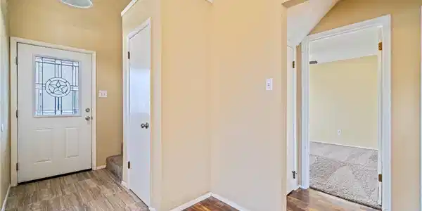 Image 3: Entry Way