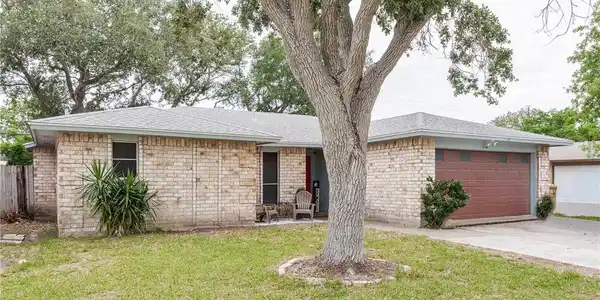 3109 Crestwater Drive
