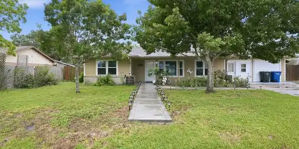 11233 Windsor Drive