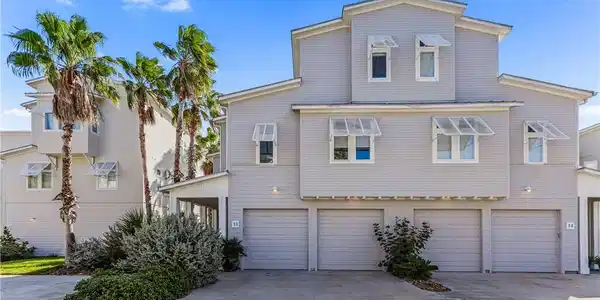 3700 Island Moorings Parkway