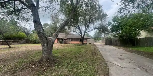 6042 Ebonwood Drive