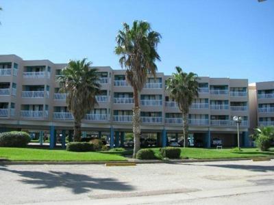 3938 Surfside Boulevard